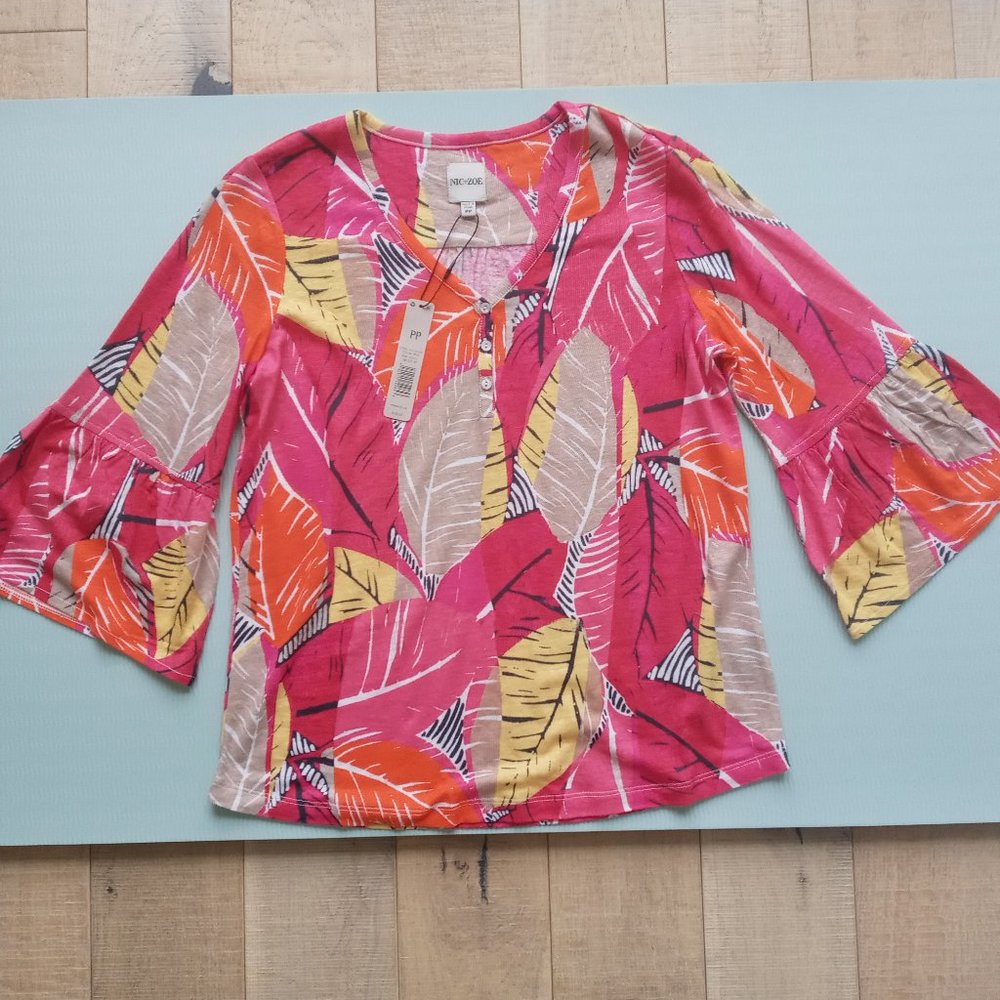Nic and Zoe Linen/Modal Feather Leaves Top XS